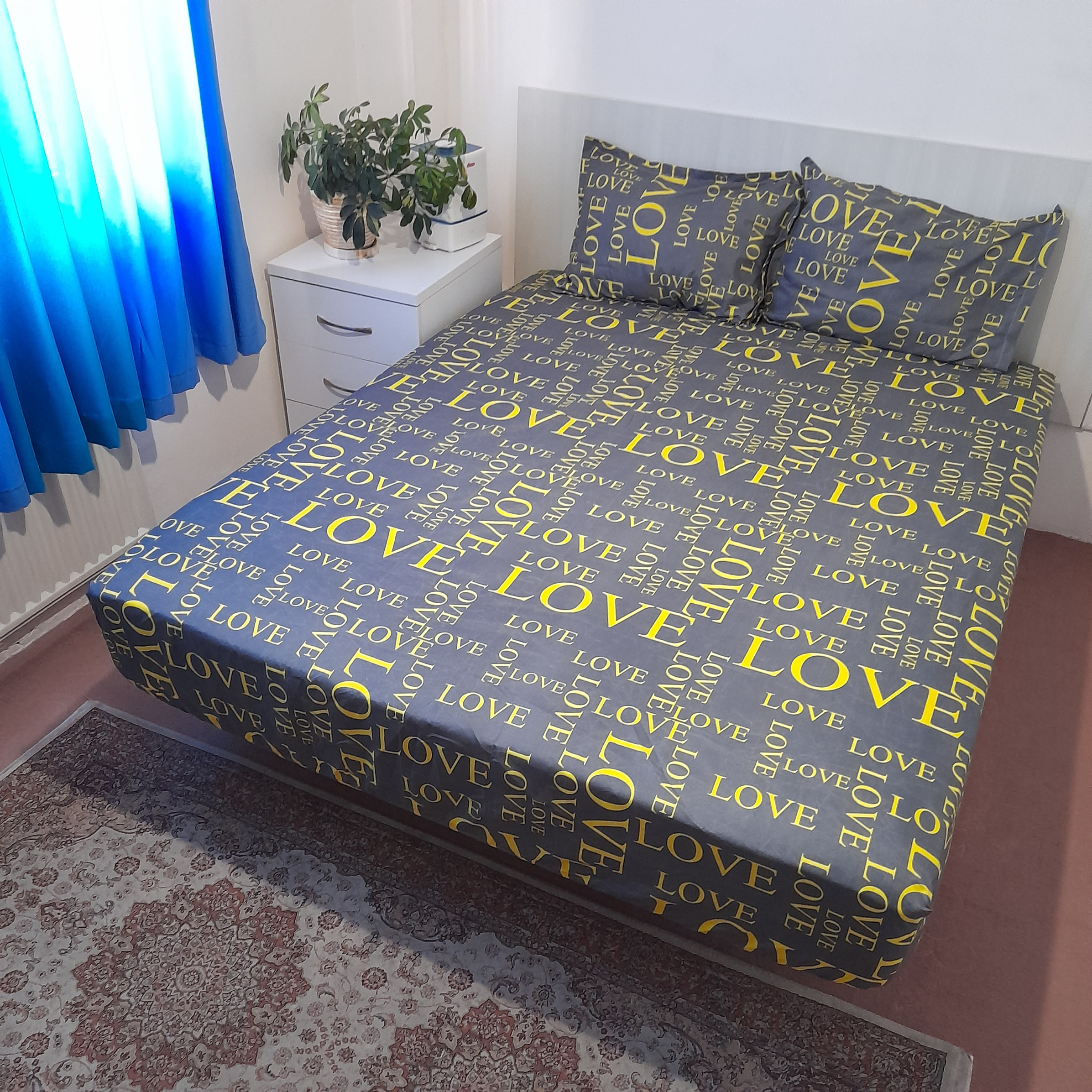 سرویس ملحفه مدل کشدار ni05004 طرح لاو کد 160  دو نفره سه تکه