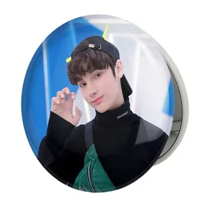 آینه جیبی خندالو طرح هیونینگ کای گروه تی اکس تی TXT مدل تاشو کد 11842 