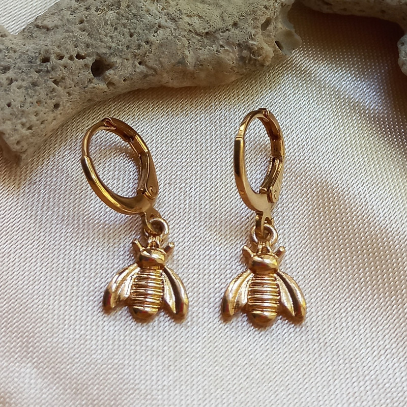 گوشواره زنانه آی ام مدل SMR 050 مجموعه 4 عددی گوشواره زنانه آی ام مدل SMR 050 مجموعه 4 عددی