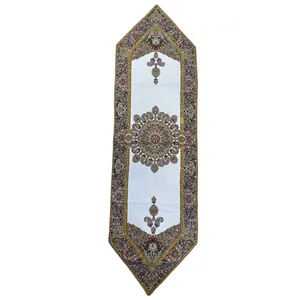 رومیزی ترمه مدل آوین کد as150