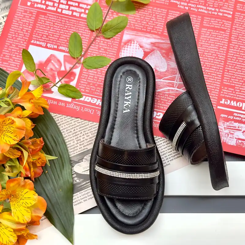 دمپایی زنانه رایکا طب مدل ژاله BL