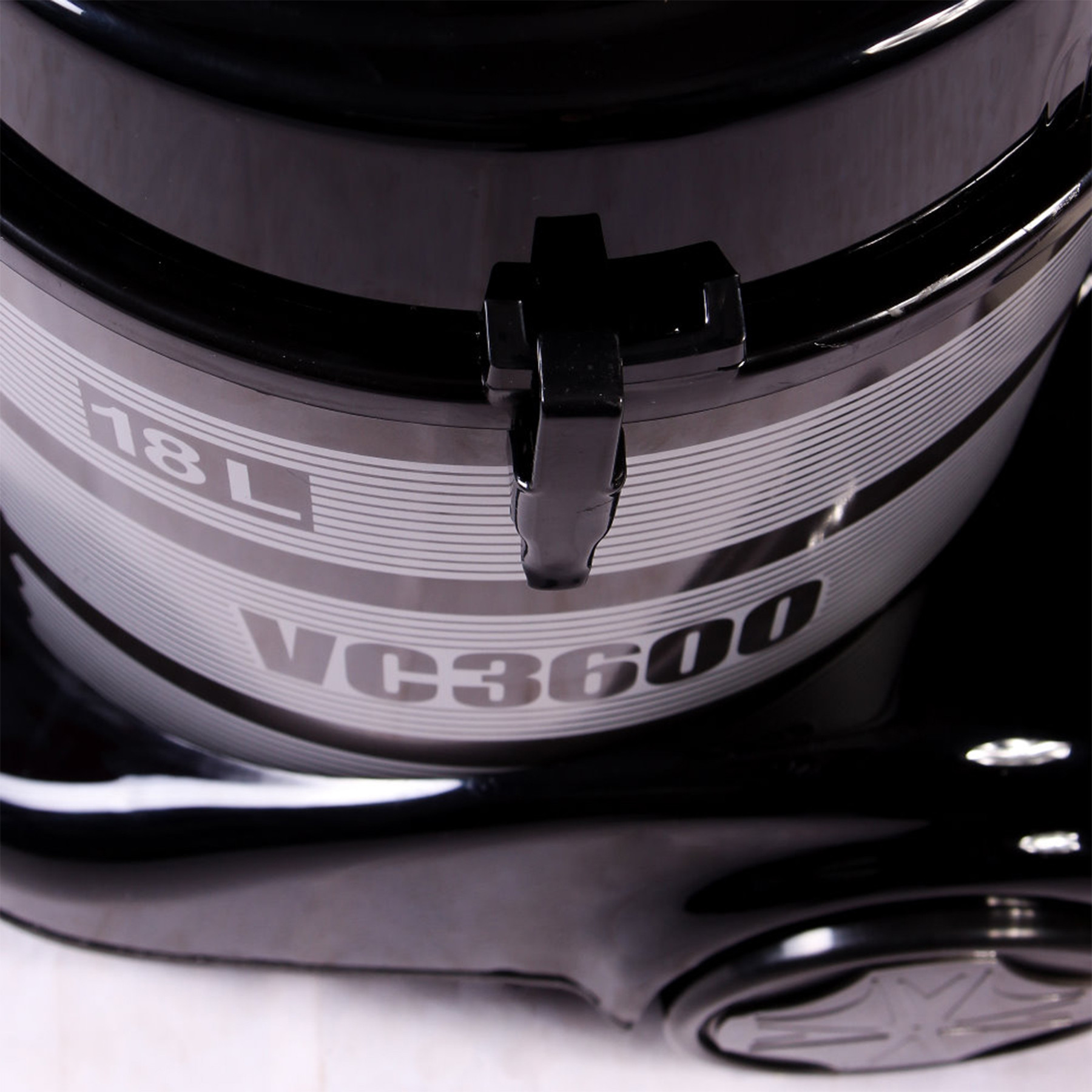 جاروبرقی پلار مدل 3600