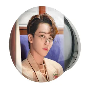 آینه جیبی خندالو طرح جونگهان گروه سونتین Seventeen مدل تاشو کد 21589 