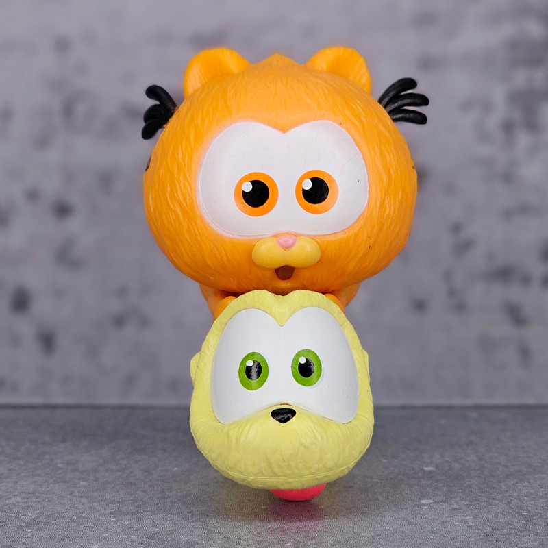 فیگور مدل گارفیلد کد 03