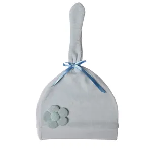 کلاه نوزادی دخترانه طرح گل  کد 002