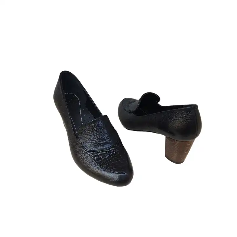 کفش زنانه مدل ZPM 10 چرم طبیعی رنگ مشکی