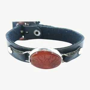 دستبند مردانه سلین کالا مدل عقیق خطی ce-As204