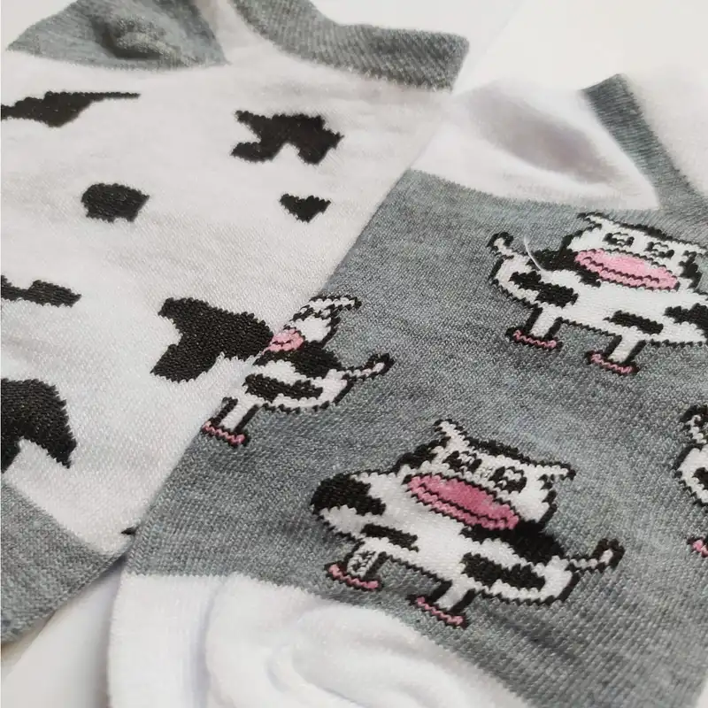 جوراب بچگانه مدل گاو کوچولو کد j72