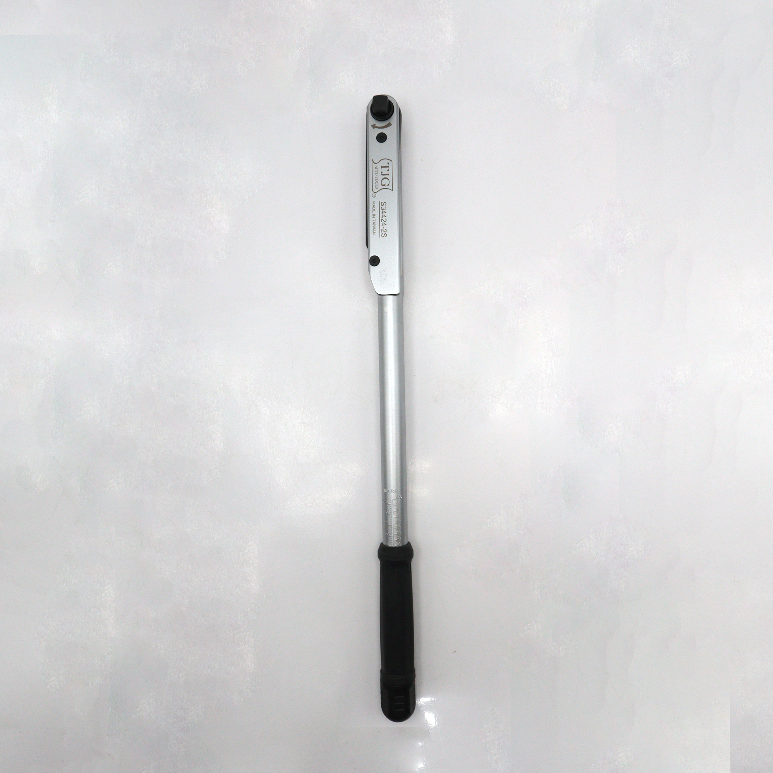 آچار ترکمتر جغجغه ای تی جی جی مدل  تقه ای کد  YP-TAIWAN-S34424-2S-25-135N.M سایز  1/2 اینچ