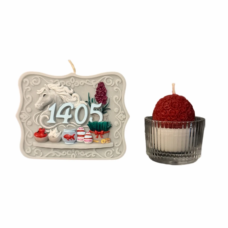 شمع دست‌ساز بدون‌بو مدل هفتسین اسب و وارمری گل رز مجموعه دو عددی زمان اتمام 3 ساعت