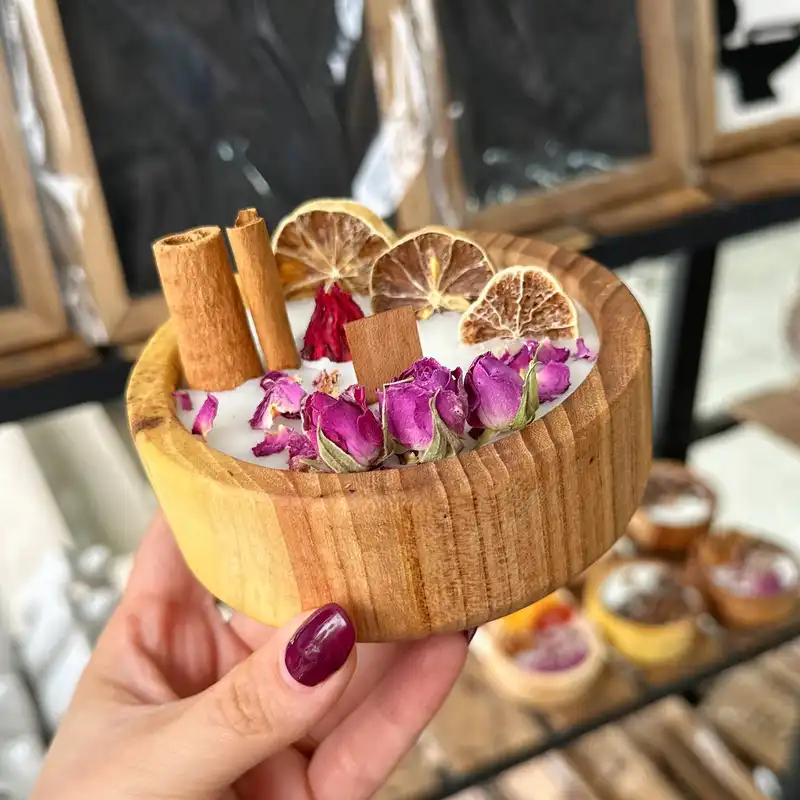 شمع طرح کاسه چوبی مدل دارچین لیمو