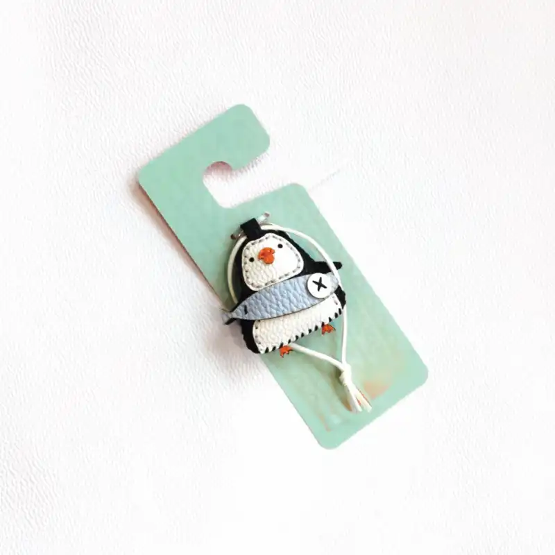 جاکلیدی چرمی مدل پنگوئن