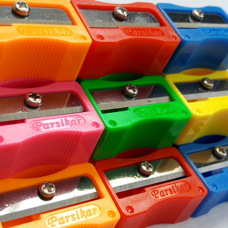 تراش پارسیکار مدل مدرسه الفبا کد 40 بسته 24 عددی