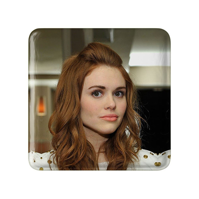 مگنت خندالو مدل لیدیا سریال تین ولف Teen Wolf کد 28458
