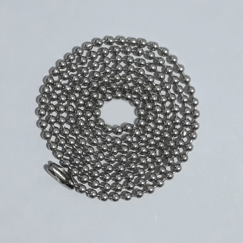 گردنبند طرح سردار شهید حاج قاسم سلیمانی بدون لباس نظامی کد 38