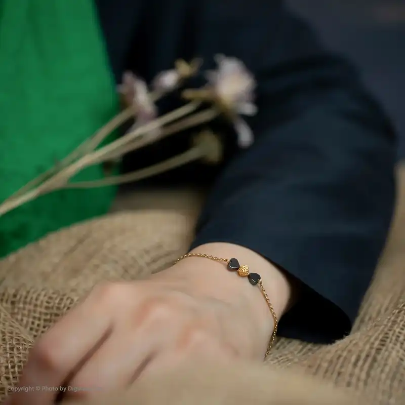 دستبند طلا 18 عیار زنانه مانچو مدل bfg111