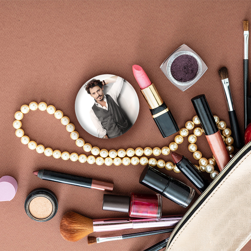 آینه جیبی خندالو مدل جانی دپ Johnny Depp  کد 3299