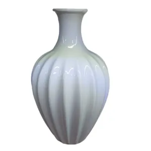 گلدان دکوری مدل سلوینا