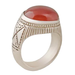 انگشتر نقره مردانه بازرگانی میلادی مدل رکاب دست ساز سنگ عقیق یمنی کهنه کد AM_2825