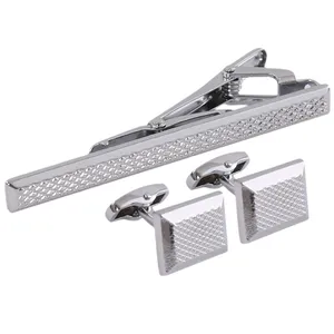 ست دکمه سردست و گیره کراوات مردانه ورد فشن مدل PJ-105282