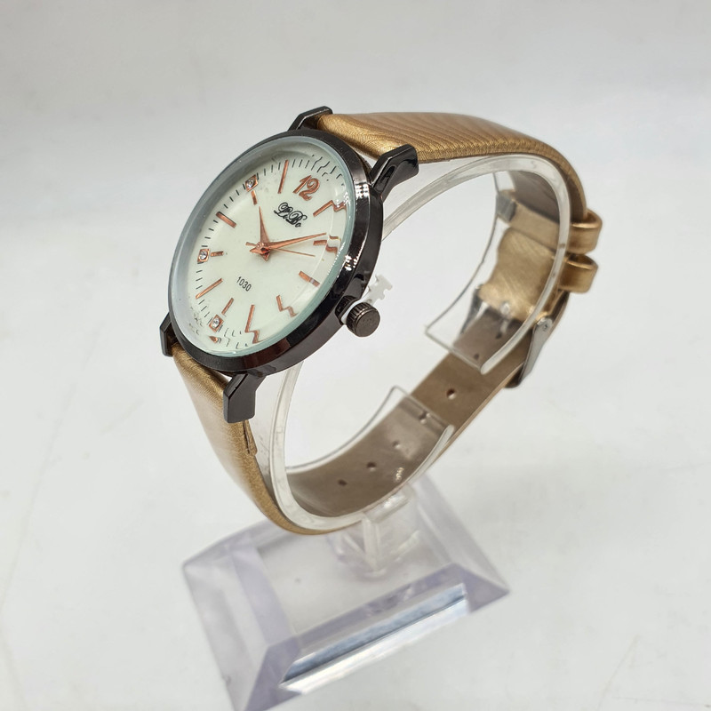 ساعت مچی عقربه ای زنانه مدل G25W