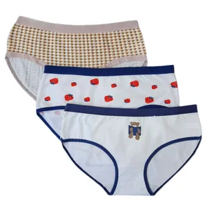 شورت زنانه مدل نخی عروسکی بسته 3 عددی