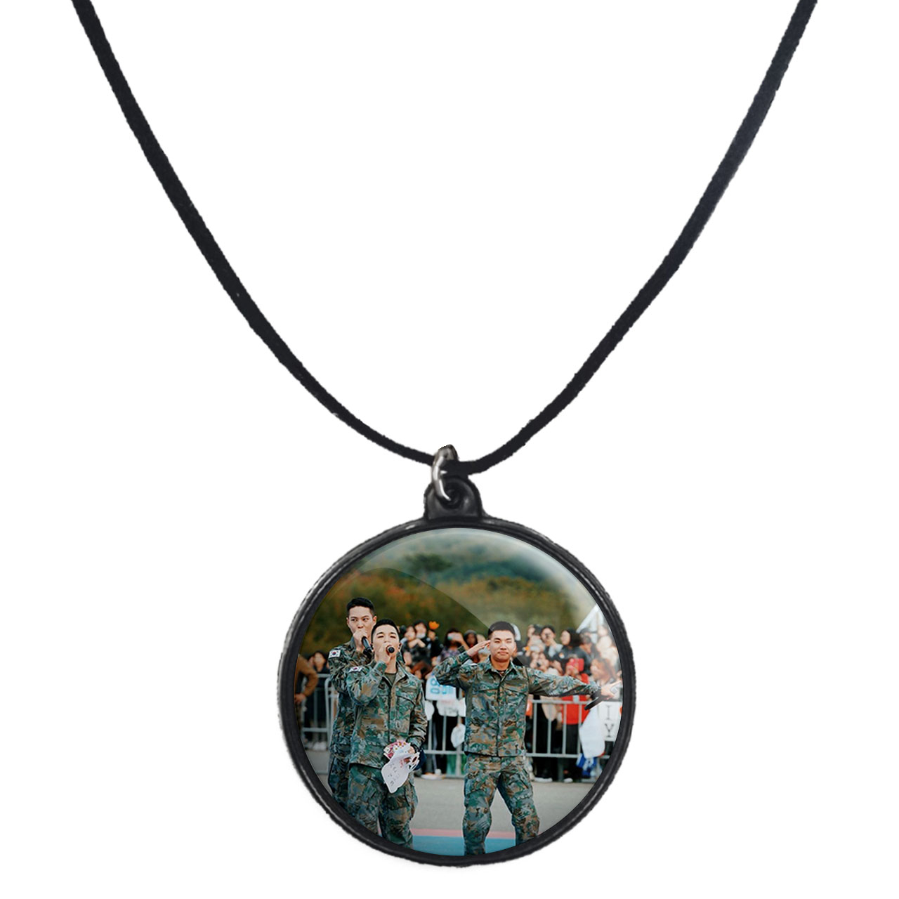 گردنبند پرمانه طرح گروه موسیقی بیگ بنگ BIG BANG کد pmb.15264 مدل دو طرفه