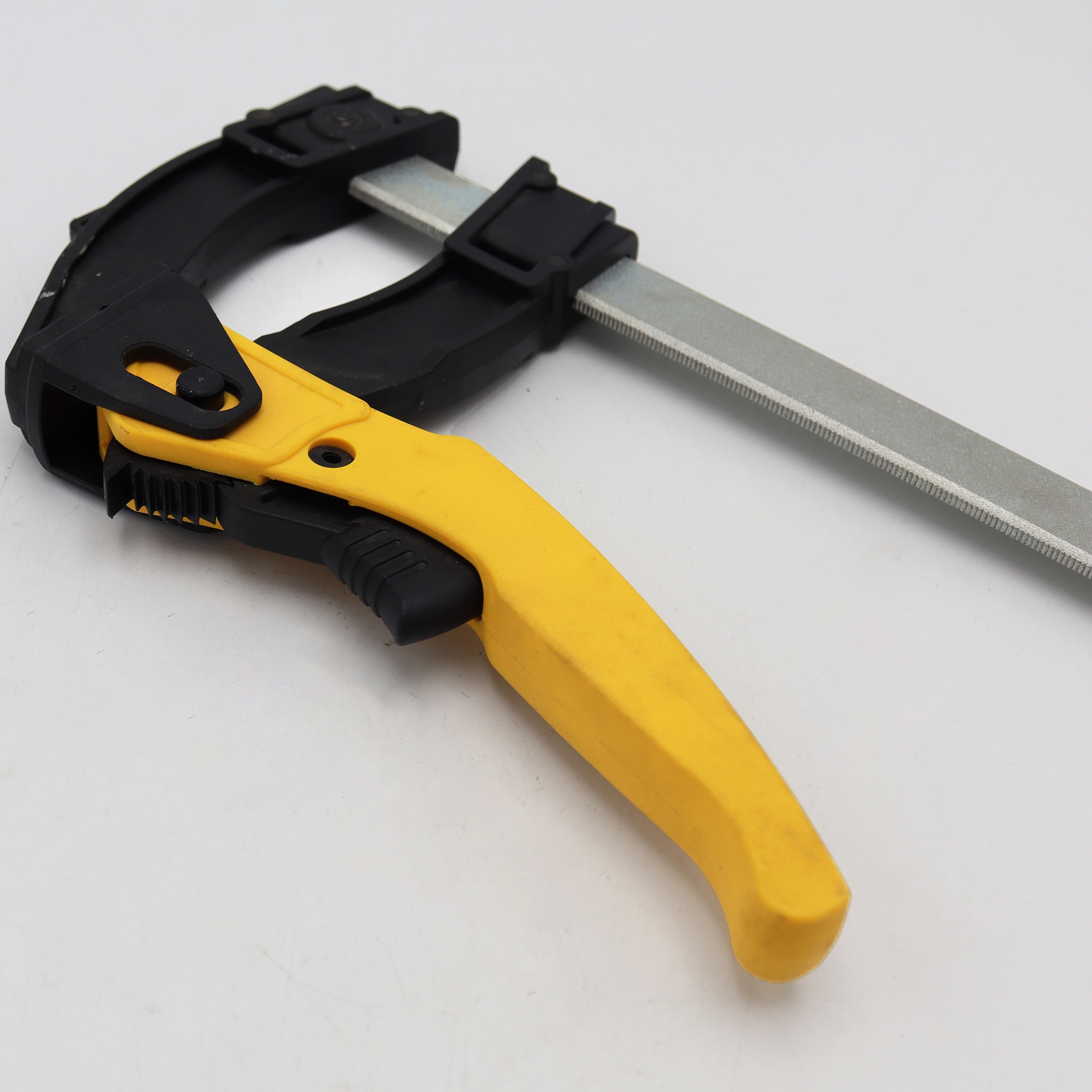 گیره پیچ دستی اتوماتیک مدل بلک بول کد YP-W-90-250MM