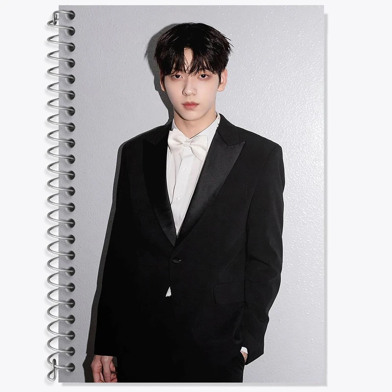 دفتر زبان 50 برگ خندالو مدل دو خط طرح سوبین گروه تی اکس تی TXT کد 20042