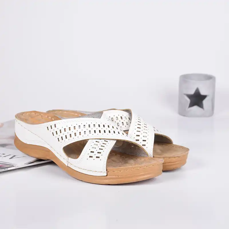 دمپایی زنانه پاپا مدل WH.2283