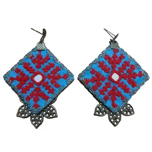 گوشواره سوزن دوزی کد B20