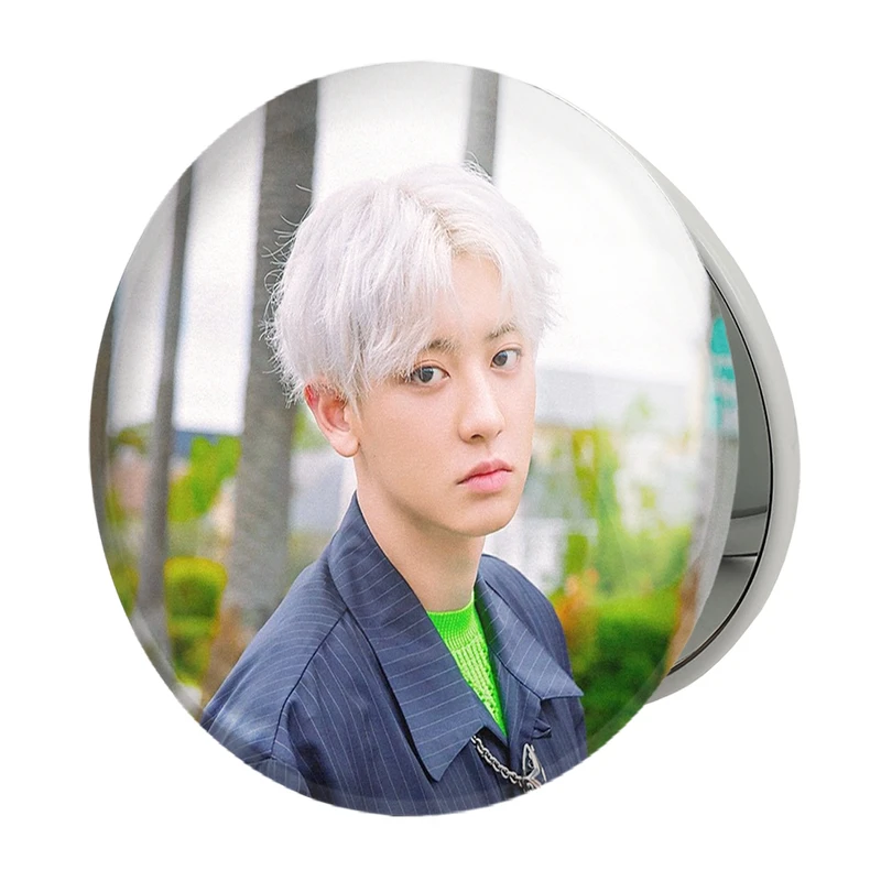 آینه جیبی خندالو طرح پارک چانیول گروه اکسو EXO مدل تاشو کد 13324 