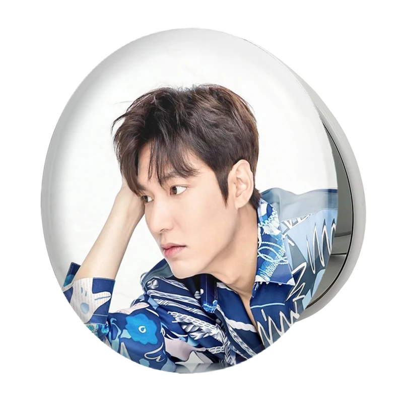 آینه جیبی خندالو طرح لی مین هو Leemin ho مدل تاشو کد 20885 