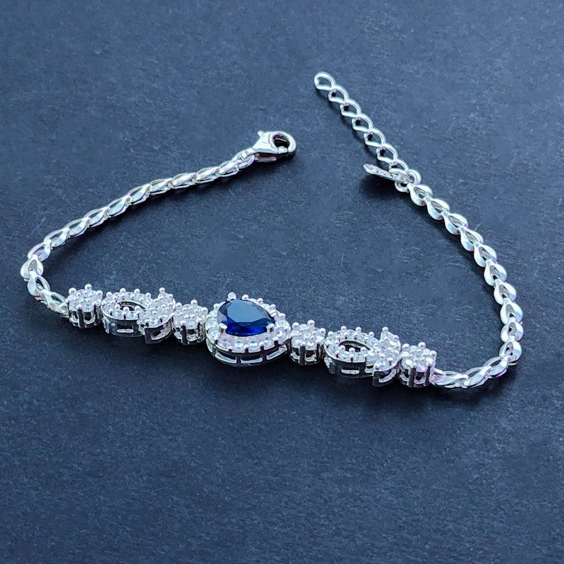 دستبند نقره زنانه مدل 30574 دستبند نقره زنانه مدل 30574