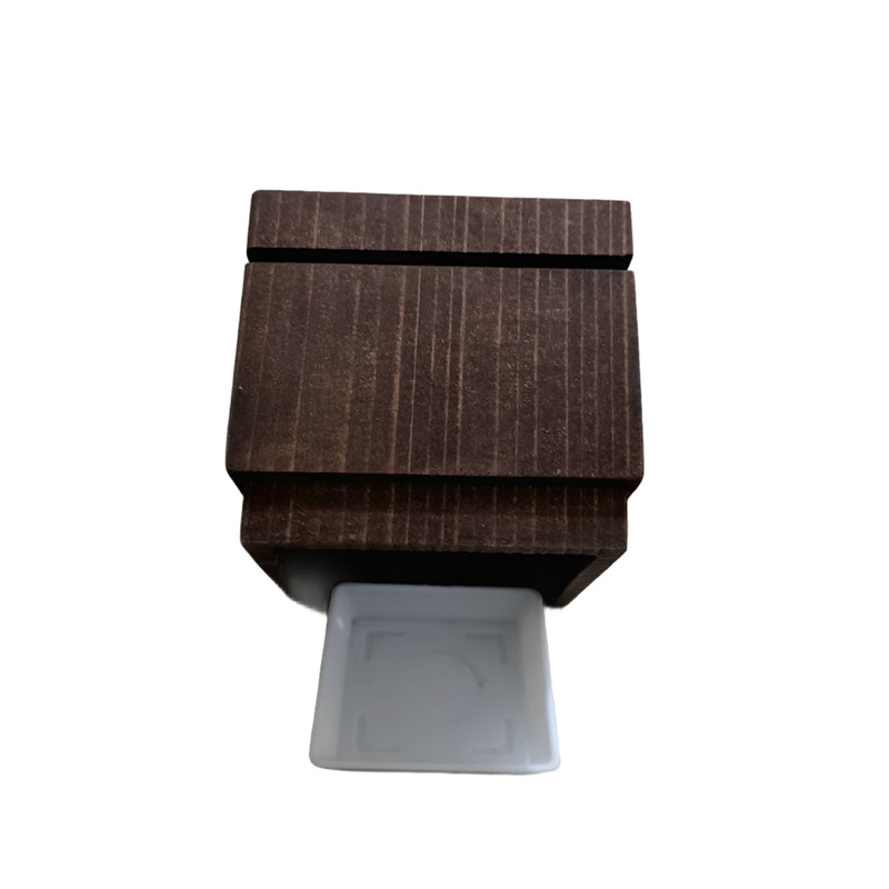 گلدان مدل چوبی مربع کد e006