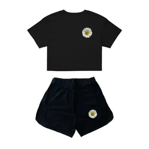 ست کراپ تی شرت و شلوارک راحتی زنانه مدل KS01 طرح بابونه