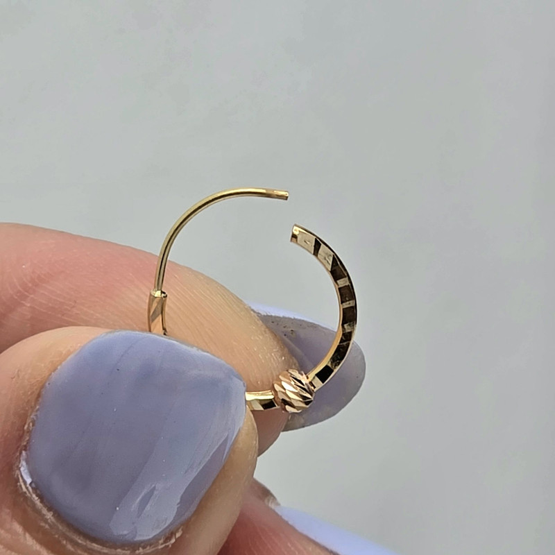 گوشواره حلقه‌ای طلا کم اجرت  18 عیار زنانه طلا و شمش برلیان مدل گوی کد ۲ 