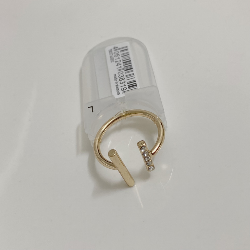 انگشتر زنانه مدل نگینی انگشتر زنانه مدل نگینی