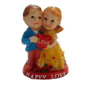 مجسمه مدل  دختر و پسر love
