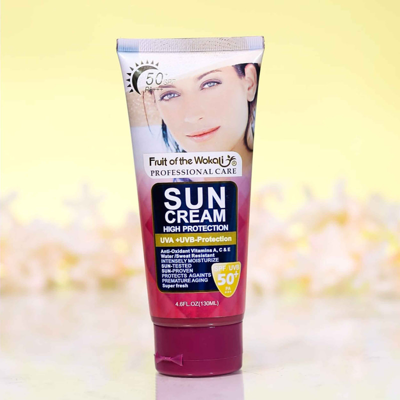کرم ضد آفتاب بدون رنگ وکالی SPF 50 مدل wl491 مناسب انواع پوست حجم 130 میلیلیتر کرم ضد آفتاب بدون رنگ وکالی SPF 50 مدل wl491 مناسب انواع پوست حجم 130 میلیلیتر
