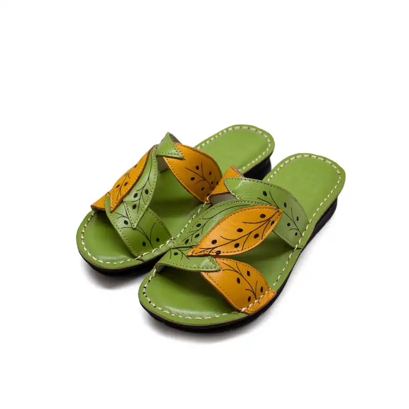 دمپایی زنانه مدل یاپراق رنگ سبز