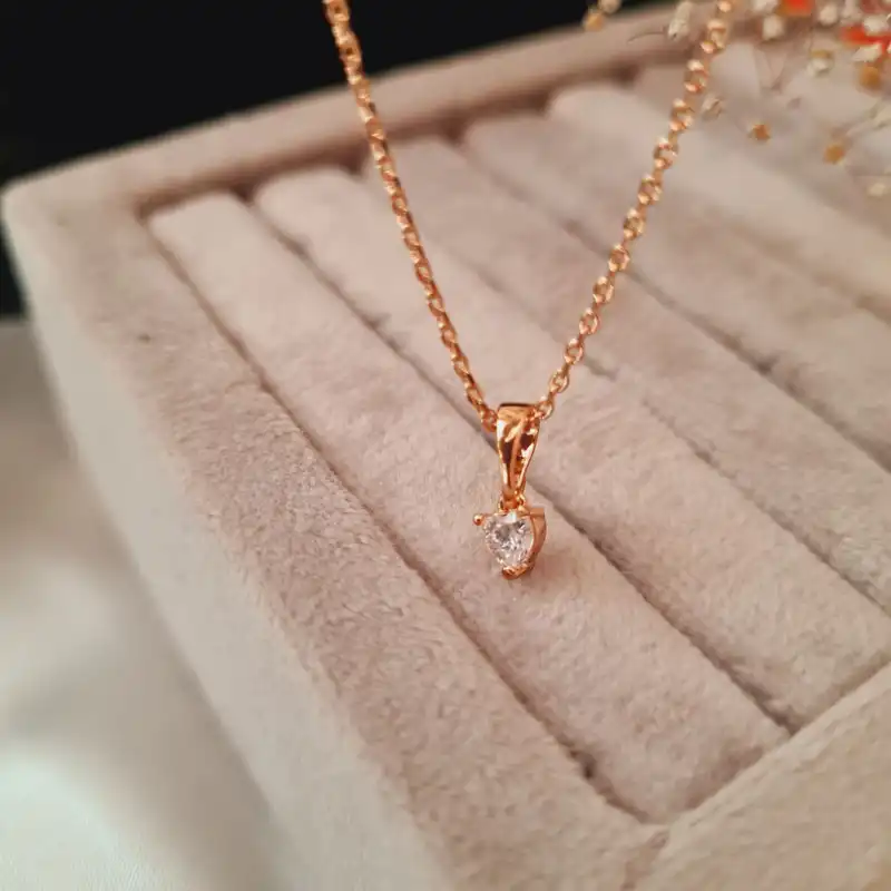 گردنبند زنانه ژوپینگ مدل قلب نگینی مینیمال کد ss