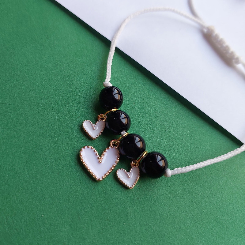 دستبند زنانه مدل آویز سه تایی طرح قلب کد HC238 دستبند زنانه مدل آویز سه تایی طرح قلب کد HC238