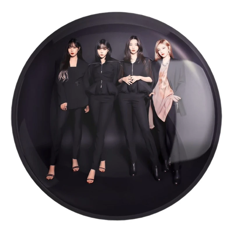 پیکسل خندالو طرح گروه آسپا Aespa کد 19751 مدل بزرگ