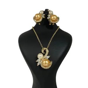 نیم ست زنانه مدل قو 3906