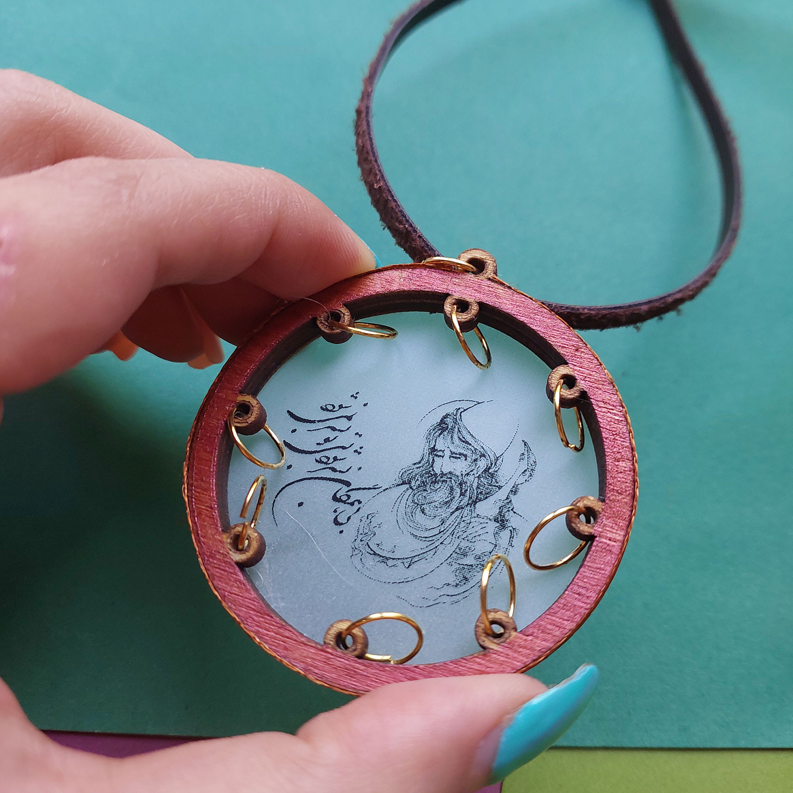 گردنبند زنانه مدل گره ای طرح ساز دف کد NC026