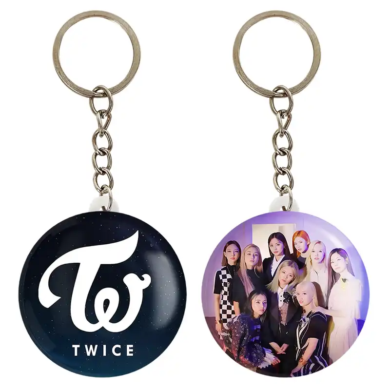 جاکلیدی خندالو مدل گروه توایس TWICE کد 1996919963 مجموعه 2 عددی