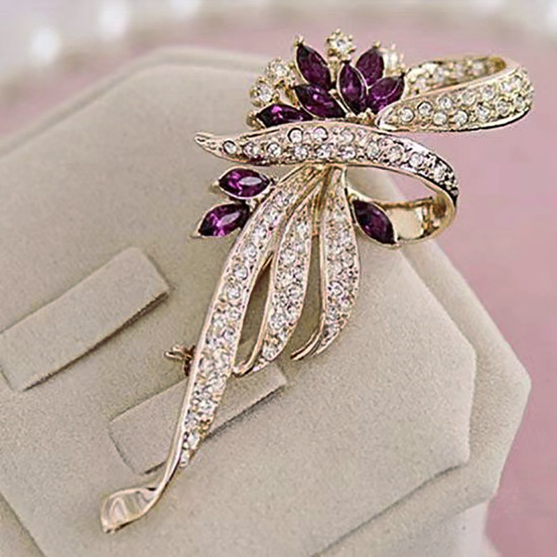 گل سینه زنانه مدل گل مارپیچ کد 00935