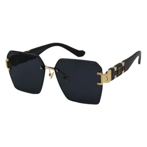 عینک آفتابی مربعی مدل CF28771