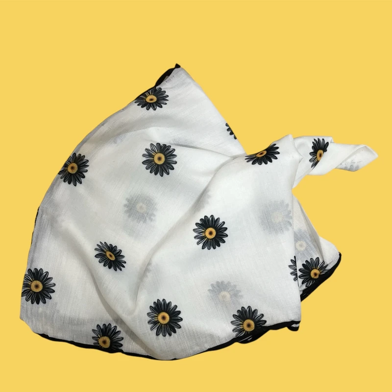 دستمال سر و گردن زنانه مدل بابونه